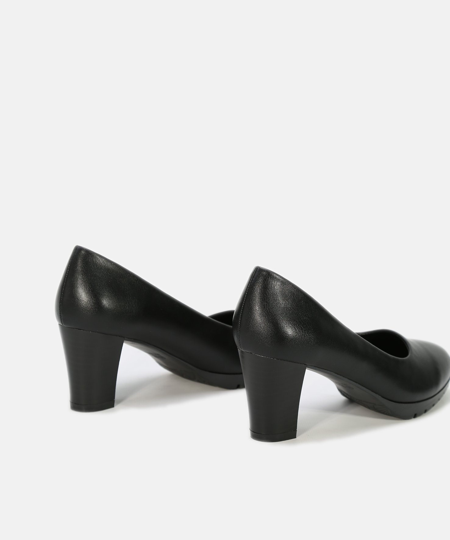 Sapatos salto image number null